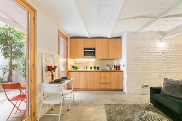 Apartamento en venta en Barcelona, El Poblenou photo 0