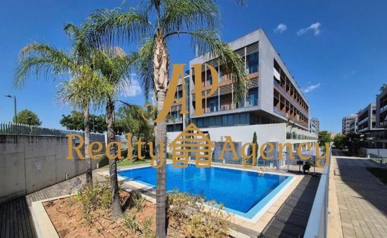 Duplex en venta en Valencia, Vara de Quart photo 0