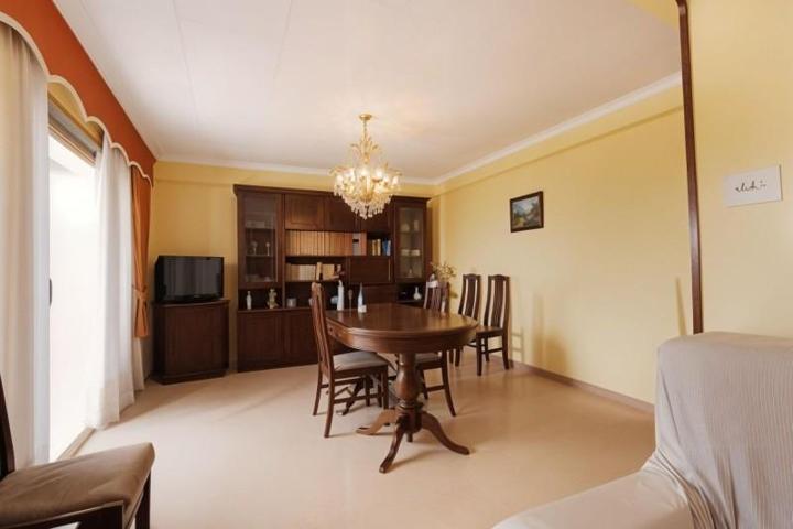 Piso en venta en Valencia, En Corts photo 0