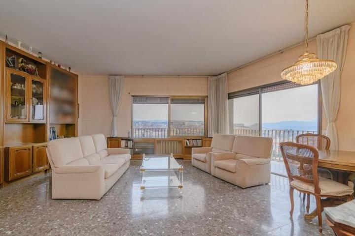 Piso en venta en Manresa, Passeig de Pere III photo 0