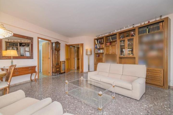 Piso en venta en Manresa, Passeig de Pere III photo 0
