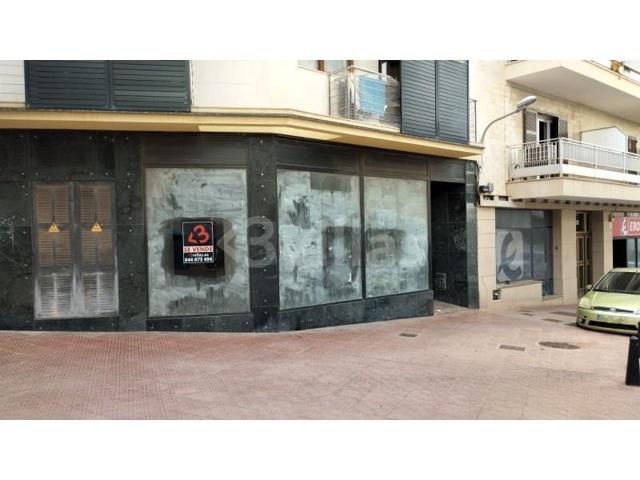 Local comercial en venta en Mahón-Maó photo 0