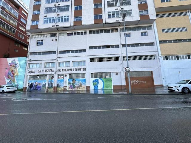 Local comercial en venta en Lugo, Centro photo 0
