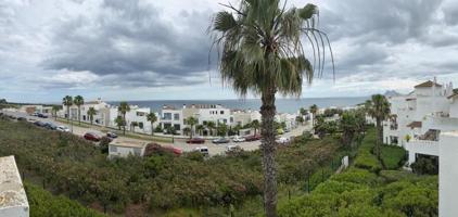 Apartamento en venta en La Línea de la Concepción, Urbanizacion marina de la alcaidesa photo 0