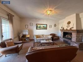 Casas de pueblo en venta en Brihuega, Brihuega photo 0