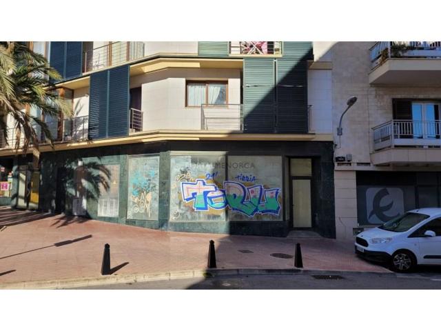 Local comercial en venta en Mahón-Maó photo 0