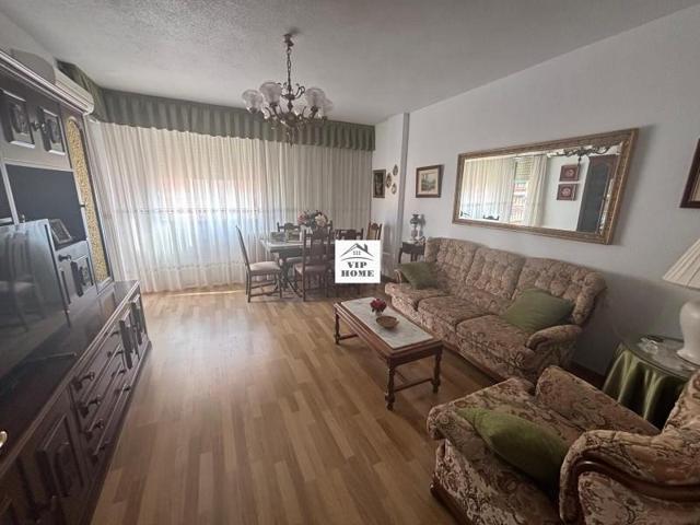 Piso en venta en Albacete, Parque sur photo 0