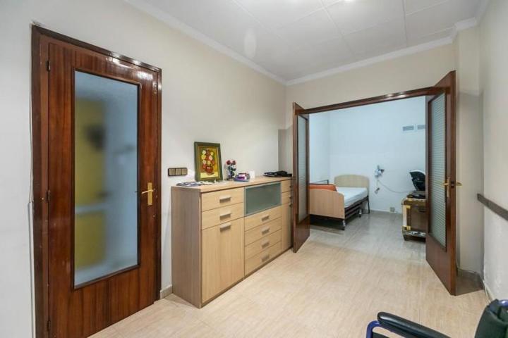 Casa en venta en Sabadell, Centre photo 0