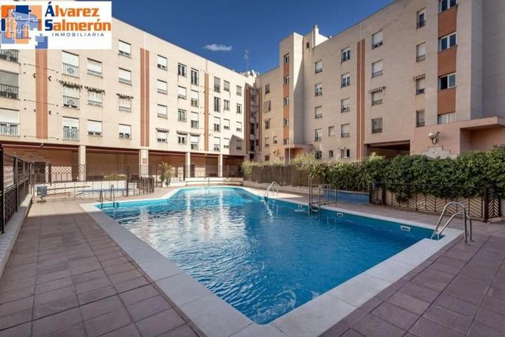 Piso en venta en Granada, Sanders photo 0