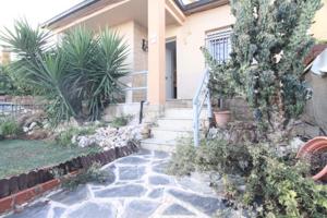 Casa en venta en Olesa de Montserrat, Les Planes photo 0