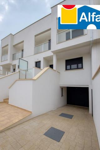 Adosada en venta en Cáceres, Montesol photo 0