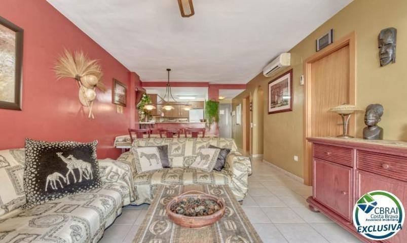 Apartamento en venta en Roses, Salatar photo 0