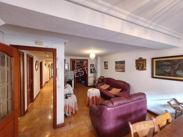 Piso en venta en Vitoria-Gasteiz, Casco Histórico photo 0