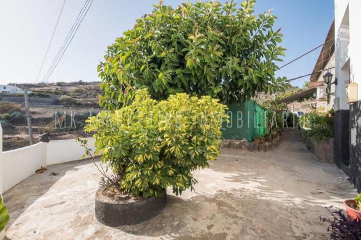 Casa con terreno en venta en Telde, La breña photo 0