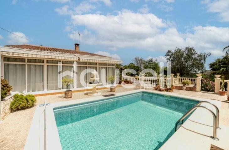 Casa en venta en Alicante photo 0