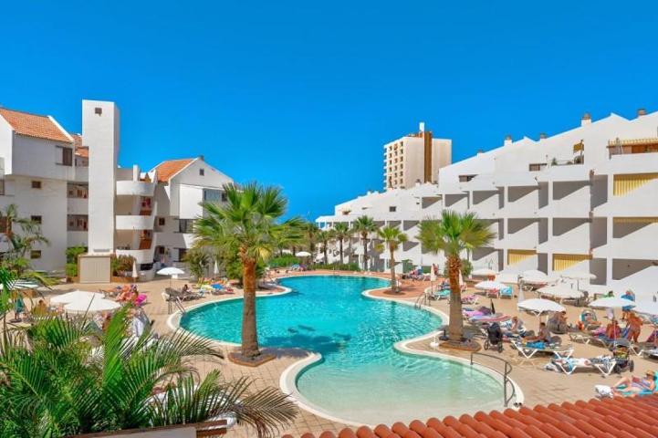 Apartamento en venta en Arona, Los Cristianos photo 0