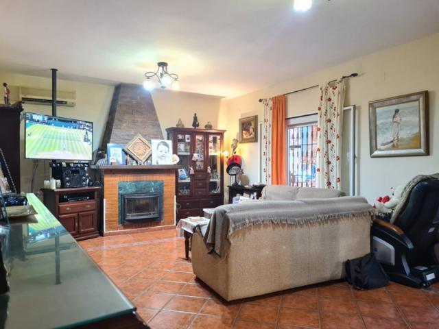 Chalet en venta en Coria del Río, Desconocida photo 0