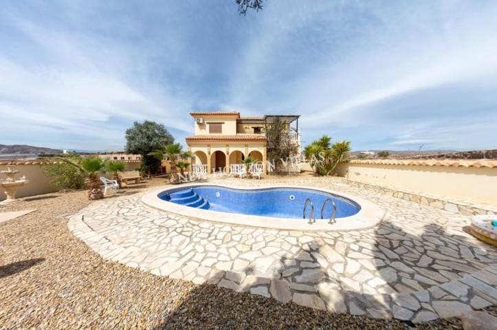 Chalet en venta en Zurgena, Campo, 04650 photo 0