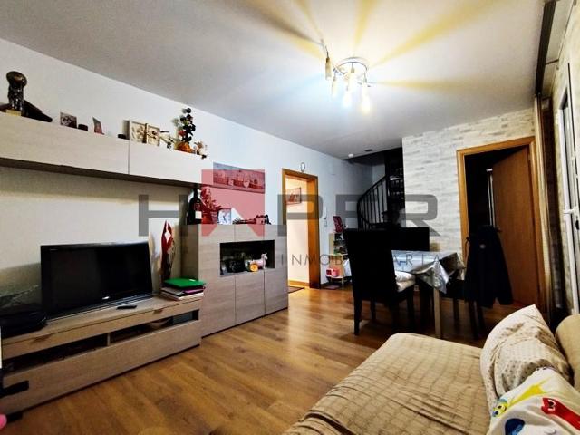 Casa en venta en Castelldefels photo 0