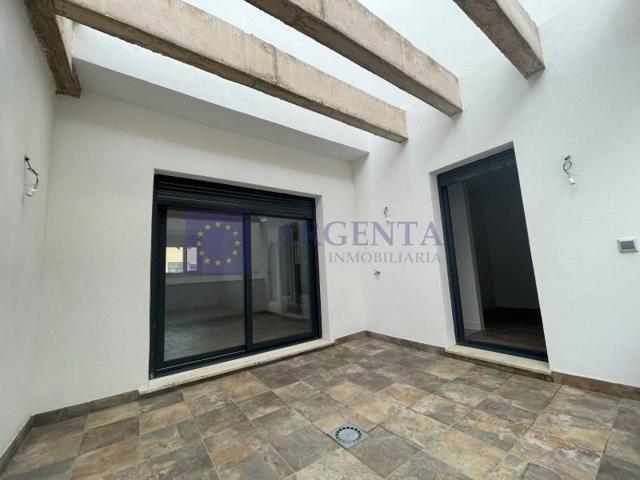 Chalet en venta en Cáceres photo 0