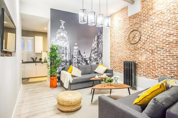 Piso en venta en Madrid, Calle del Mesón de Paredes, 28012 photo 0