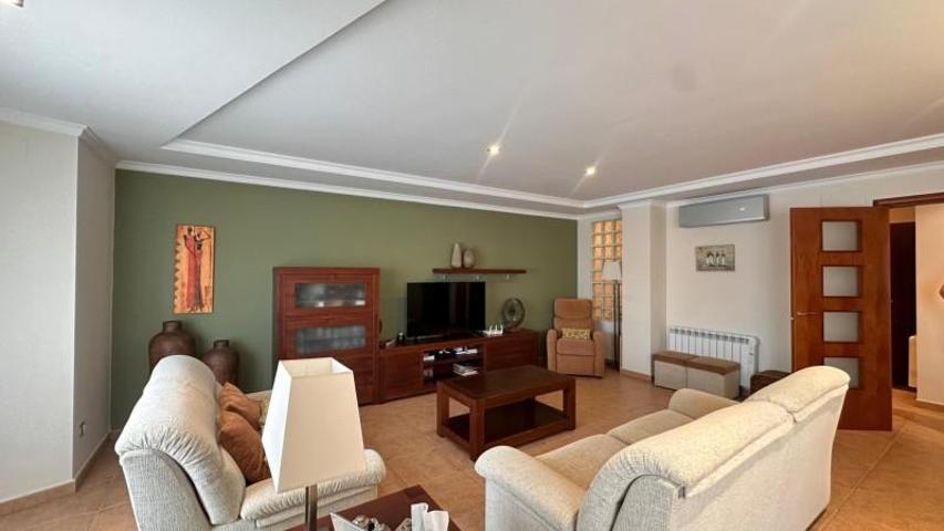 Casa en venta en Alginet, ALGINET photo 0