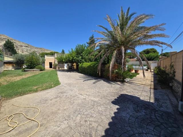 Chalet en venta en Alfajarín, El Condado photo 0