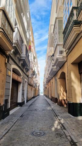 Piso en venta en Cádiz, Cadiz photo 0