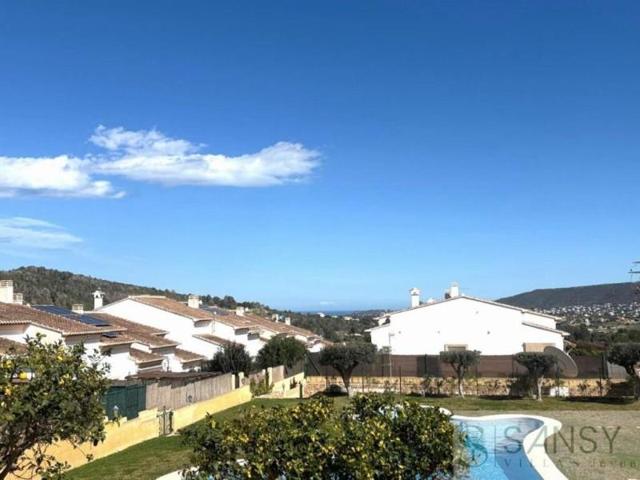 Edificio en venta en Benitachell photo 0