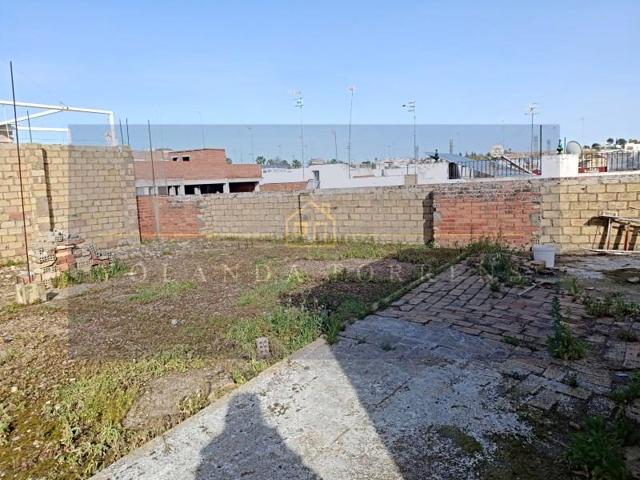 Casa en venta en Alcalá de Guadaira photo 0