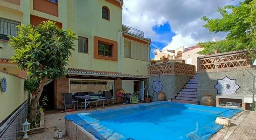 Bungalow en venta en Alfacar, Centro photo 0