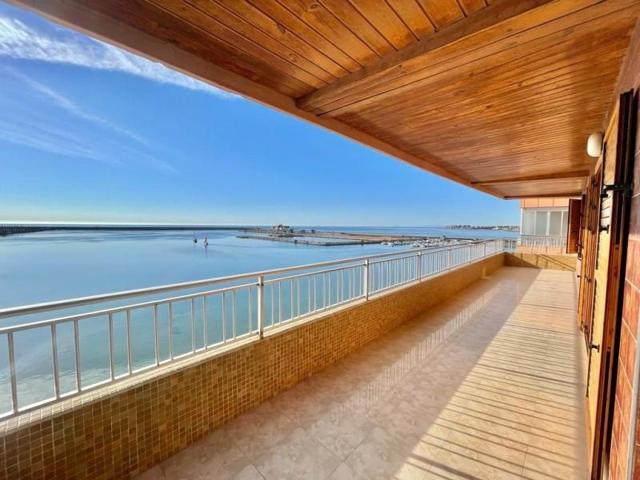 Apartamento en venta en Torrevieja, Paseo maritimo photo 0