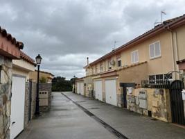 Casa en venta en Navalagamella, Navalagamella photo 0