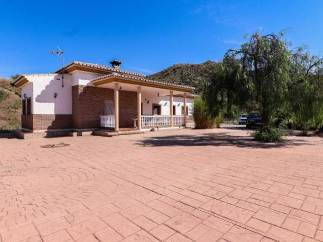 Casa con terreno en venta en Canillas de Aceituno photo 0