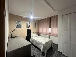 Adosada en venta en Zaragoza, Torrero photo 0