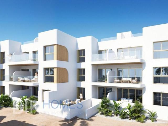 Apartamento en venta en Los Alcázares photo 0