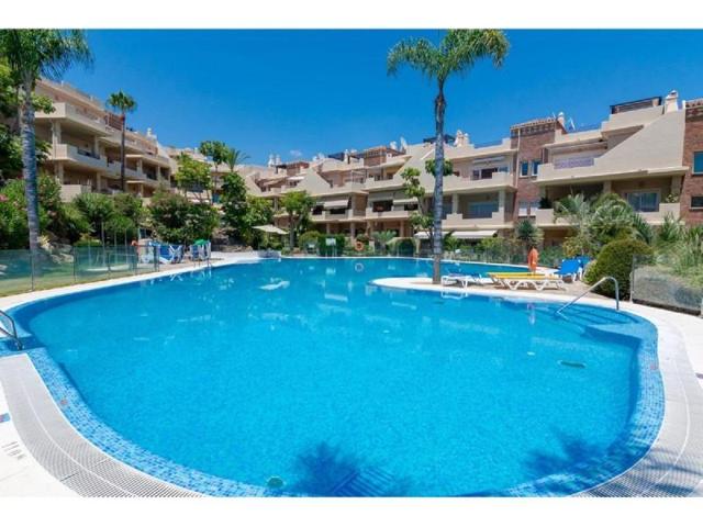 Apartamento en venta en Benahavís, El Paraiso photo 0