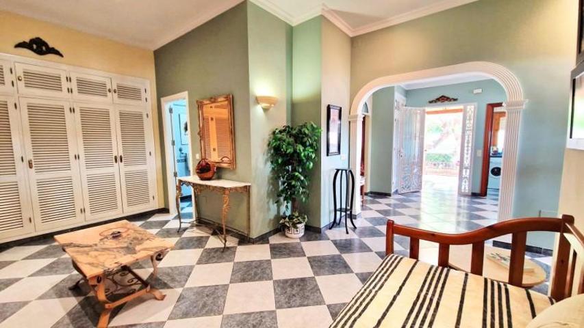 Planta baja en venta en Nerja, Chaparil photo 0