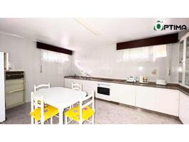 Casa en venta en Vedra photo 0