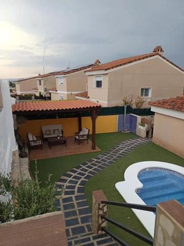 Chalet en venta en Chiva, Sierra Perenchiza - Cumbres de Calicanto photo 0