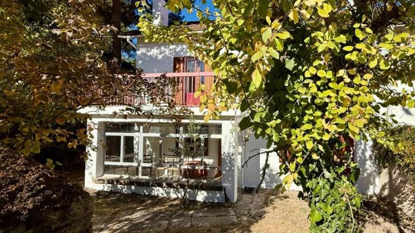 Adosada en venta en El Espinar photo 0