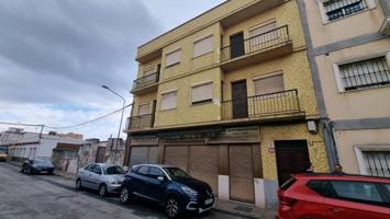 Edificio en venta en La Línea de la Concepción, Centro photo 0