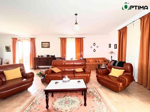 Casa en venta en Estrada photo 0