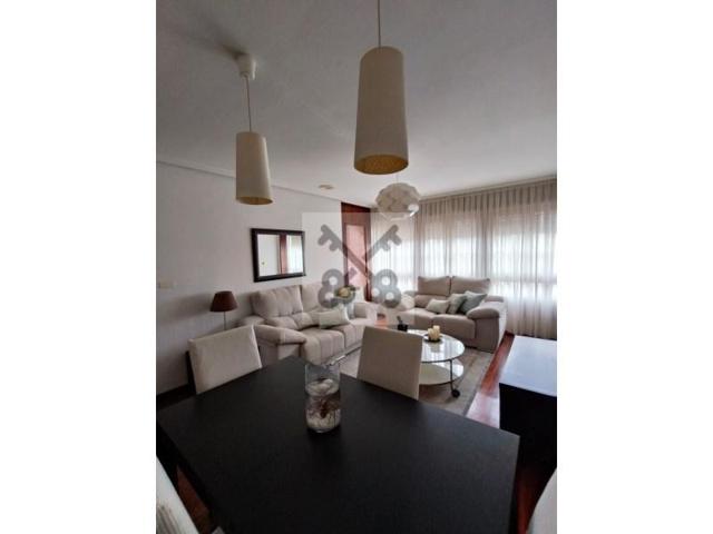 Piso en venta en Vigo, Casablanca - Calvario photo 0