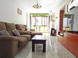 Piso en venta en Málaga, Cruz de Humilladero- Paseo de los Tilos photo 0