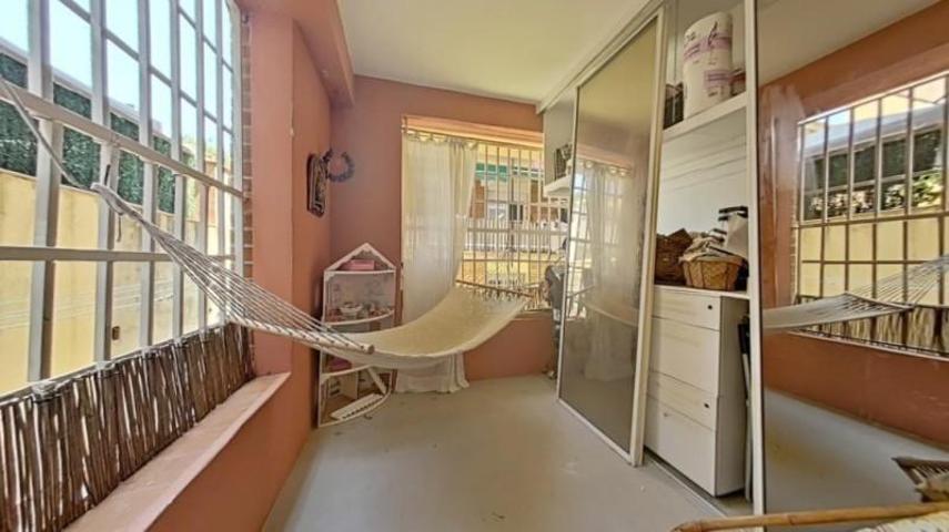 Local comercial en venta en Barcelona, Horta photo 0