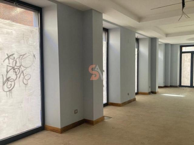 Local comercial en venta en Valladolid, Centro photo 0