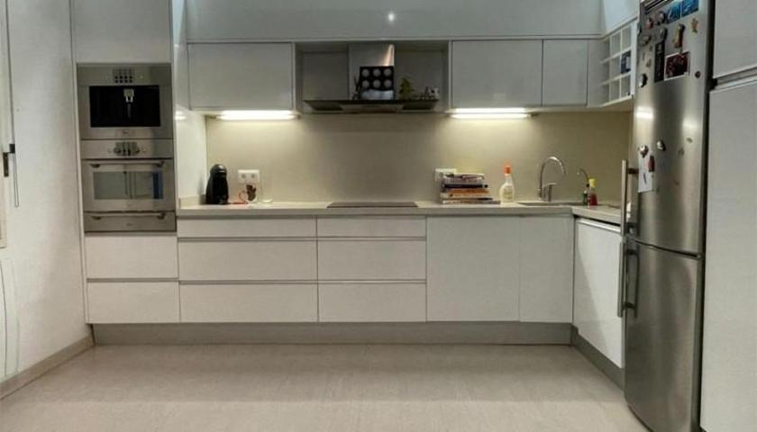 Apartamento en venta en Barcelona photo 0