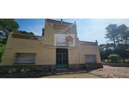 Casa con terreno en venta en Xàtiva photo 0