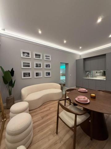 Apartamento en venta en Madrid, Embajadores photo 0